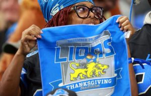 NFL در حال تغییر زمان شروع دیترویت شیرها در روز شکرگذاری است NFL در حال تغییر زمان شروع دیترویت شیرها در روز شکرگذاری است