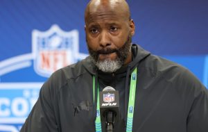 تجارت شیرهای دیترویت برای اسحاق تسلاا تقریباً هرگز اتفاق نیفتاد